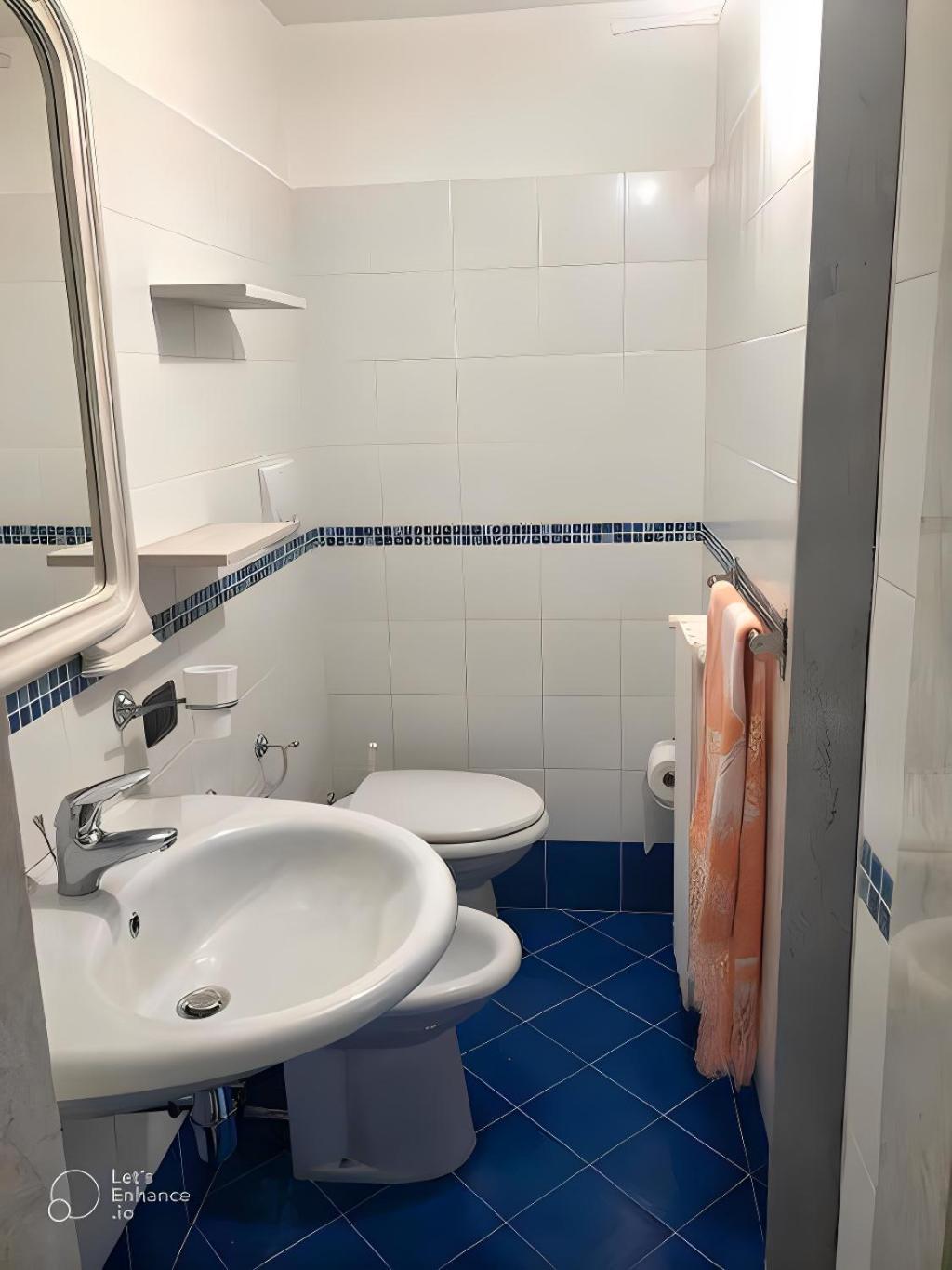 Sea Breeze Villa - Luna Apartment Bari Esterno foto